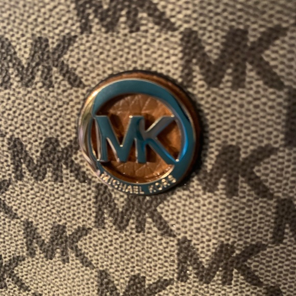 Michael Kors NEW never carried Wristlet. Khaki Tan PVC with Brown signature MK. - Picture 2 of 7